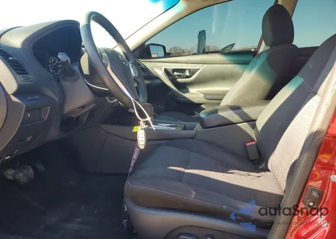 2016 Nissan Altima 2.5 z USA, uszkodzony, nr VIN 1N4AL3APXGN330224